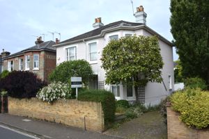 Lower Teddington Road, Hampton Wick- click for photo gallery
